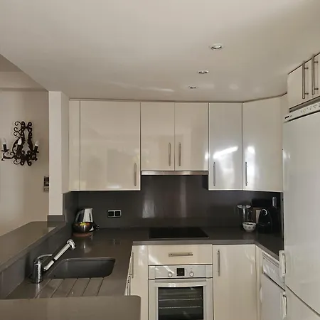 Apartamento De Lujo Y Playa En Alhambra Del Mar *