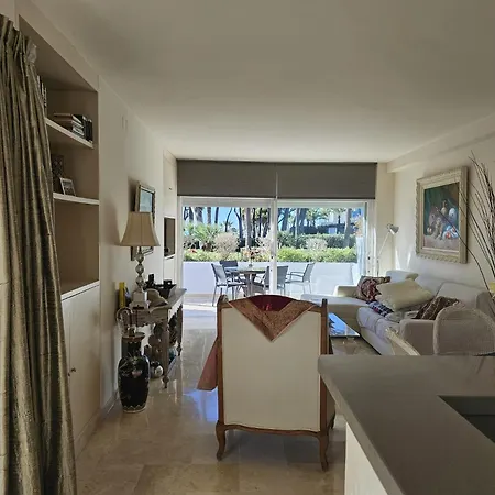 Apartamento De Lujo Y Playa En Alhambra Del Mar Apartment *